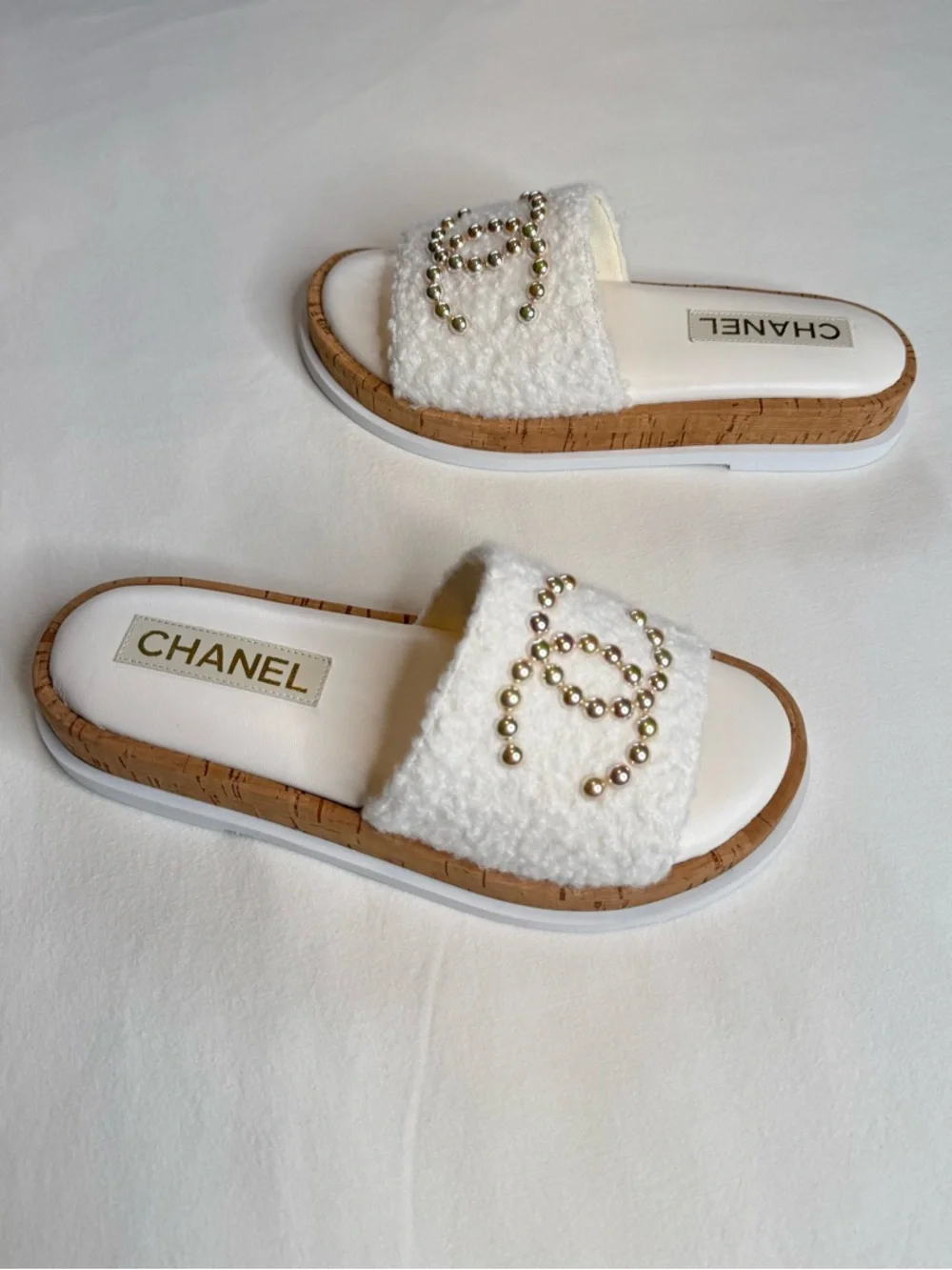 Chanel White Fabric Pearl Cork CC Slip On Slides Shearling Sandals Authentic 37